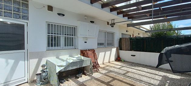 Foto 1 de Casa adossada en venda a Isla Cristina ciudad de 2 habitacions amb terrassa i aire acondicionat