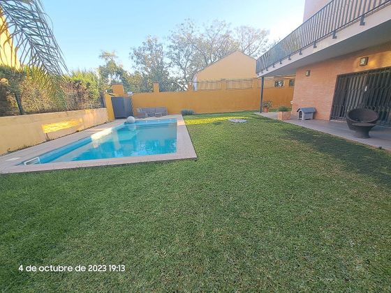 Foto 1 de Xalet en venda a Gines de 5 habitacions amb terrassa i piscina