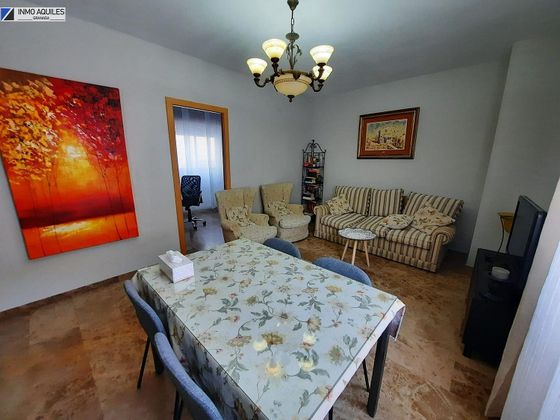 Foto 2 de Piso en alquiler en San Matías - Realejo de 3 habitaciones con terraza y muebles