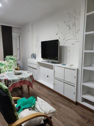 Foto 1 de Piso en alquiler en Polígono Cartuja – La Paz de 3 habitaciones con muebles