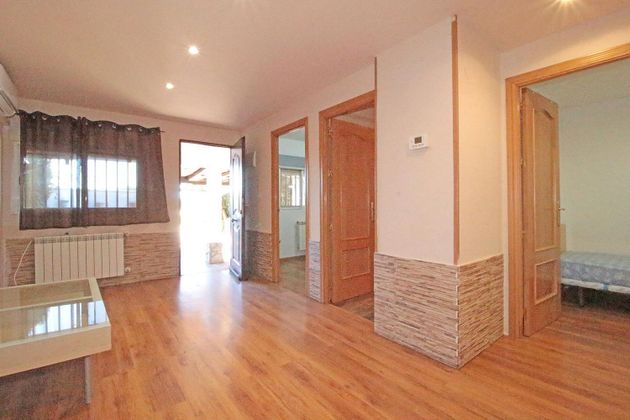 Foto 2 de Casa adosada en venta en Trijueque de 3 habitaciones con aire acondicionado y calefacción