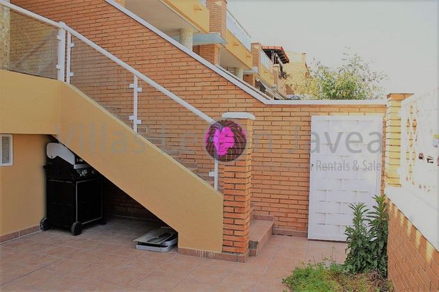 Foto 2 de Casa en venta en Guardamar de 4 habitaciones con terraza y aire acondicionado