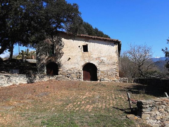 Foto 1 de Casa en venda a Sant Joan les Fonts de 3 habitacions amb terrassa i jardí