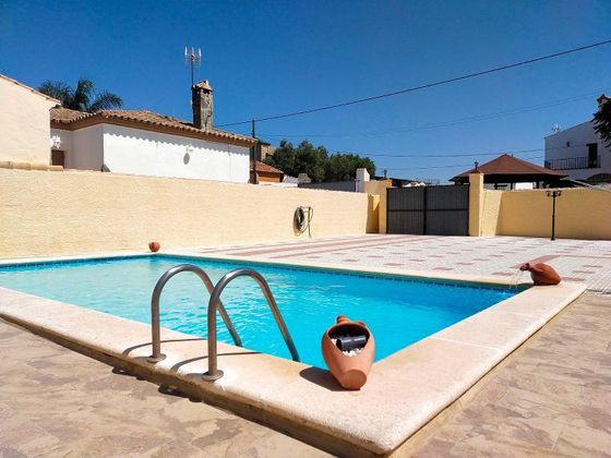 Foto 1 de Xalet en venda a Pinar de los Franceses - Marquesado de 4 habitacions amb piscina i garatge