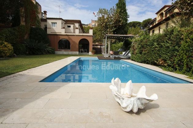 Foto 1 de Xalet en venda a Argentona de 5 habitacions amb terrassa i piscina