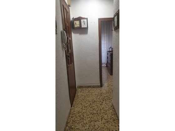 Foto 2 de Piso en venta en La Roqueta de 3 habitaciones con balcón y aire acondicionado