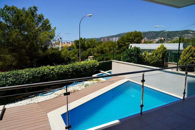 Foto 1 de Pis en lloguer a Génova de 3 habitacions amb terrassa i piscina