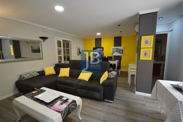 Foto 2 de Chalet en venta en Benigánim de 3 habitaciones con terraza y aire acondicionado