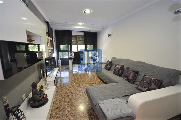 Foto 2 de Piso en venta en Xàtiva de 3 habitaciones con terraza y garaje