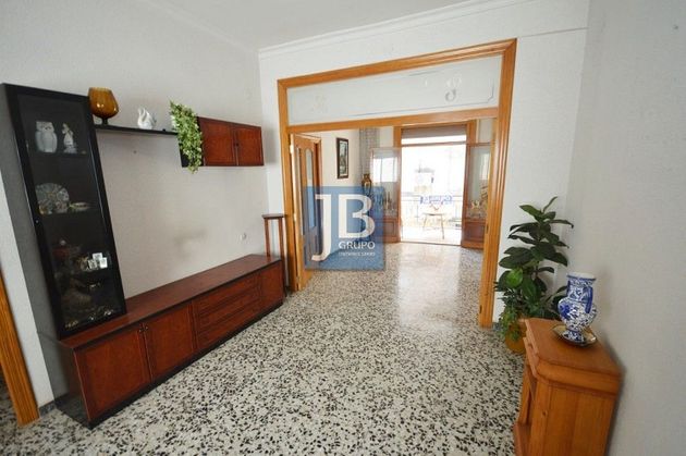 Foto 2 de Pis en venda a Llosa de Ranes de 4 habitacions amb terrassa i balcó