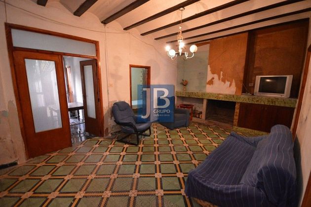 Foto 2 de Casa adossada en venda a Sellent de 3 habitacions amb terrassa
