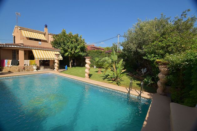 Foto 1 de Xalet en venda a El Puerto de 3 habitacions amb terrassa i piscina