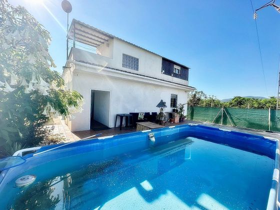 Foto 1 de Chalet en venta en Oliva pueblo de 3 habitaciones con terraza y piscina