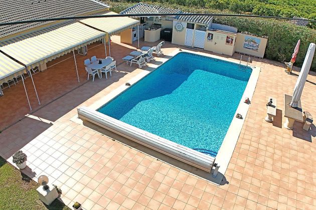 Foto 2 de Xalet en venda a Poblets (els) de 5 habitacions amb terrassa i piscina