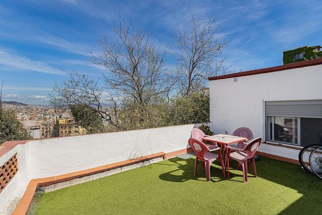 Foto 2 de Venta de casa adosada en El Poble Sec - Parc de Montjuïc de 4 habitaciones con terraza y balcón