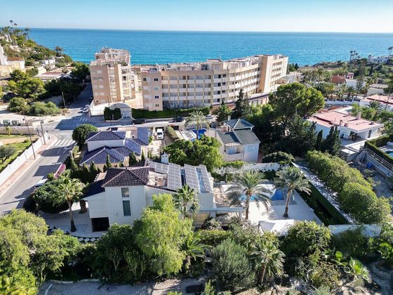 Foto 1 de Chalet en venta en Campello Playa de 6 habitaciones con terraza y piscina