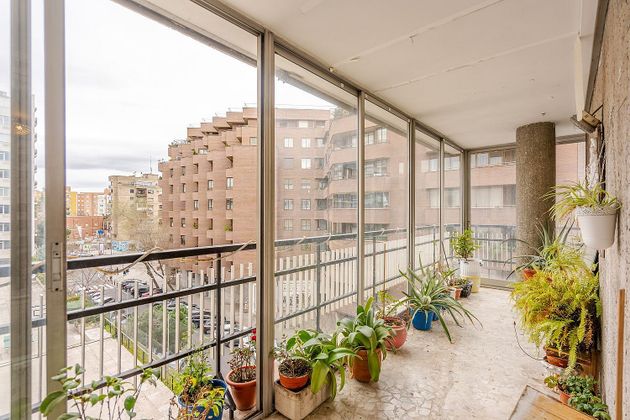 Foto 2 de Venta de piso en Vallehermoso de 5 habitaciones con terraza y garaje
