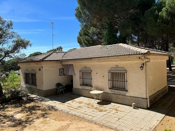 Foto 2 de Casa rural en venta en Andújar de 4 habitaciones con terraza y jardín