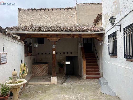 Foto 2 de Casa en venta en Chinchón de 3 habitaciones con terraza y calefacción