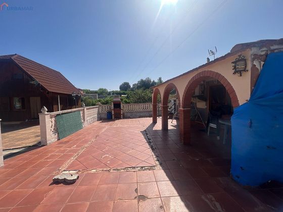 Foto 1 de Venta de casa en Casar de Escalona (El) de 3 habitaciones con piscina y jardín