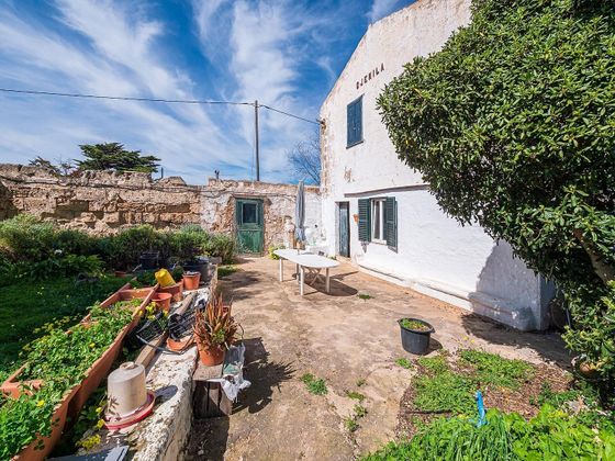Foto 1 de Casa rural en venda a Llucmaçanes de 3 habitacions amb terrassa i jardí