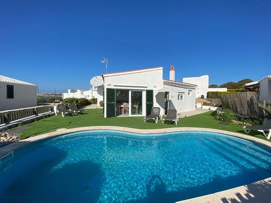 Foto 1 de Venta de chalet en Sant Lluís de 3 habitaciones con terraza y piscina