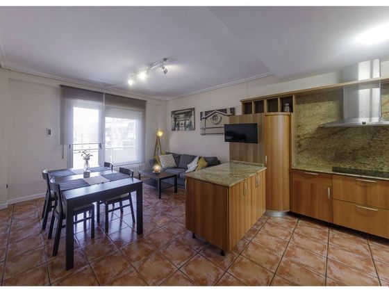 Foto 2 de Dúplex en venda a Centro - Logroño de 3 habitacions amb terrassa i garatge