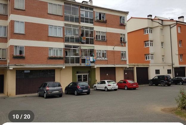 Foto 1 de Pis en venda a calle Aralar de 3 habitacions amb balcó i calefacció