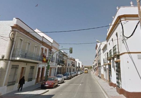 Foto 1 de Local en alquiler en San Juan del Puerto de 202 m²