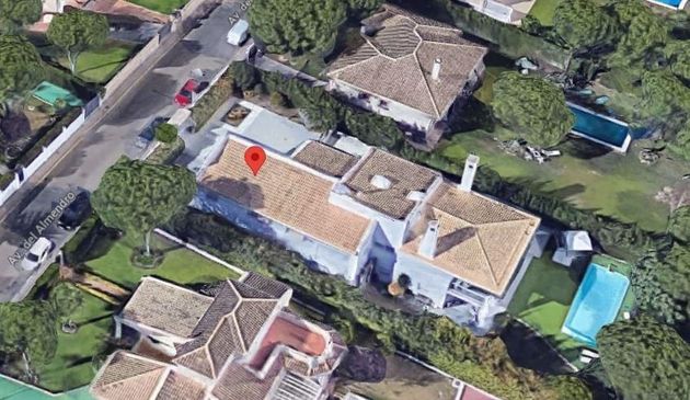 Foto 2 de Xalet en venda a Aljaraque de 6 habitacions amb terrassa i piscina