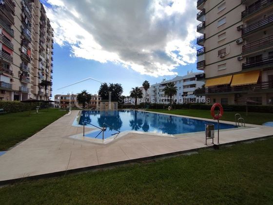 Foto 2 de Estudio en venta en Parque de la Paloma con terraza y piscina