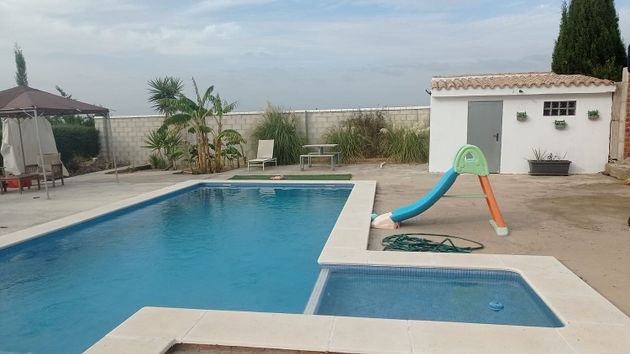 Foto 2 de Casa rural en venda a calle Roncero de 2 habitacions amb terrassa i piscina
