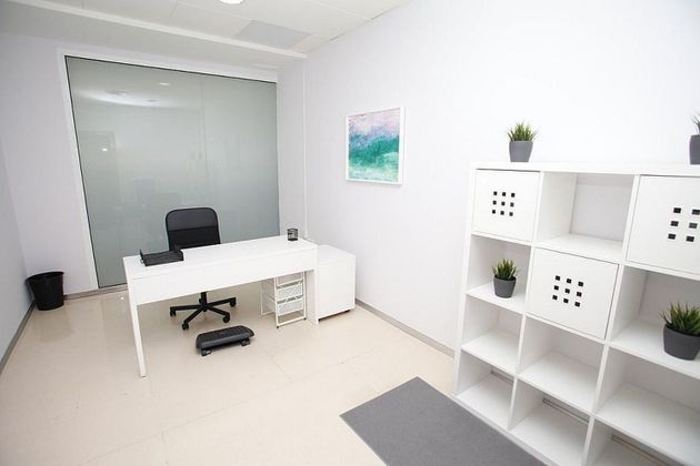 Foto 2 de Oficina en alquiler en calle Caballero de Rodas con aire acondicionado
