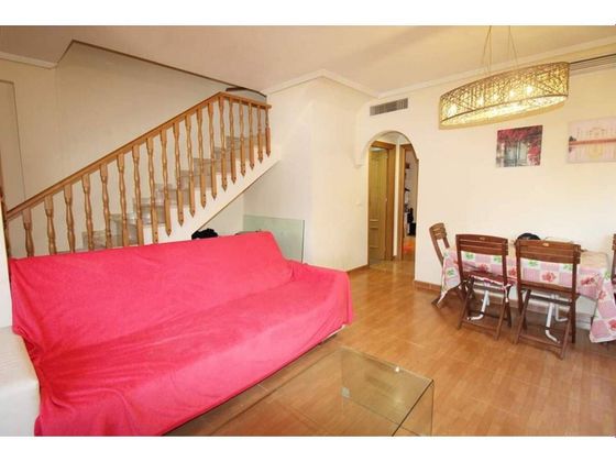 Foto 2 de Casa en venda a Cox de 4 habitacions amb piscina i garatge