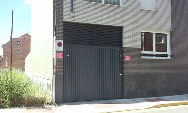 Foto 1 de Garatge en venda a Trobajo del Camino de 25 m²