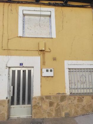 Foto 1 de Casa en venda a Soto de la Vega de 4 habitacions amb terrassa