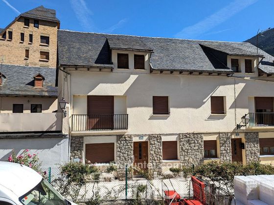 Foto 1 de Casa en venta en calle Des Pradets de 4 habitaciones con terraza y jardín