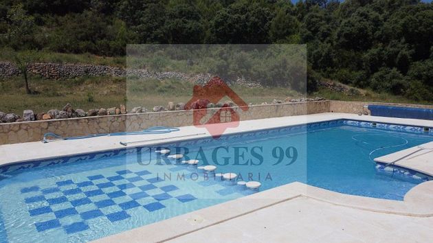 Foto 2 de Venta de chalet en vía Mas Castell de 4 habitaciones con terraza y piscina