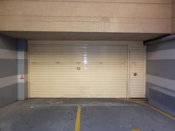 Foto 1 de Garaje en alquiler en calle De L'atlàntida de 1800 m²