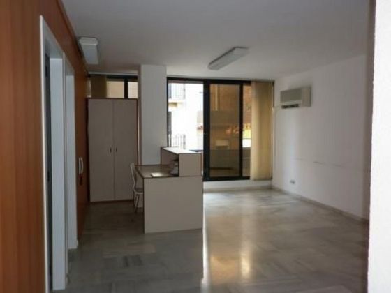 Foto 1 de Alquiler de oficina en Sant Adrià de Besos con aire acondicionado y calefacción