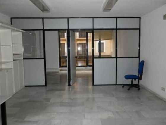 Foto 1 de Oficina en lloguer a Sant Adrià de Besos amb ascensor