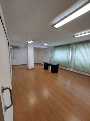 Foto 1 de Oficina en venta en Ensanche - Diputación con aire acondicionado y ascensor
