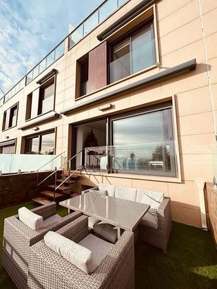 Foto 1 de Casa en venda a Pueblo Español-Coveta Fumá de 3 habitacions amb terrassa i piscina