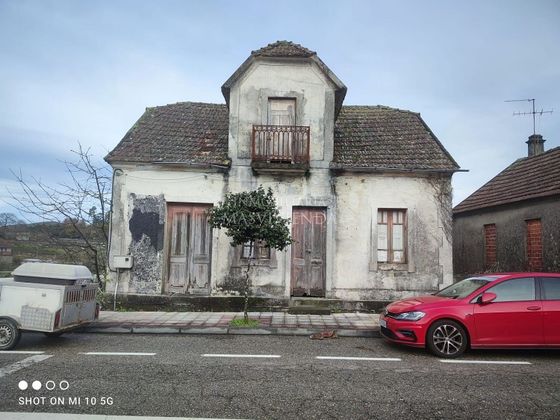 Foto 1 de Casa en venda a Fornelos de Montes de 3 habitacions amb garatge i jardí