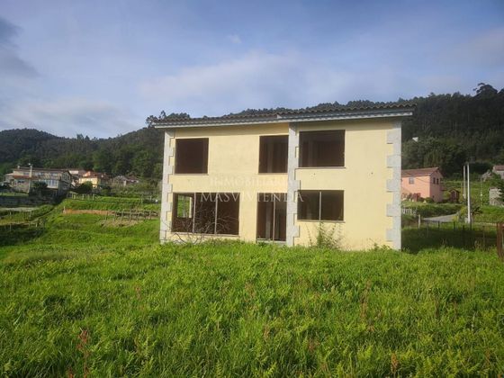 Foto 1 de Casa en venda a Tomiño de 3 habitacions amb garatge i jardí