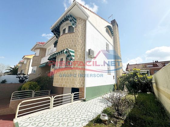 Foto 1 de Casa en venda a Torrejón de la Calzada de 5 habitacions amb terrassa i garatge