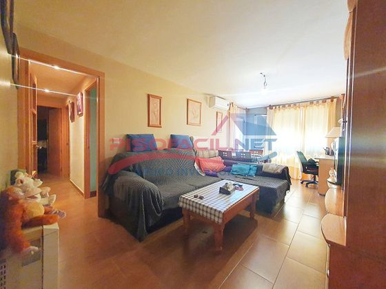 Foto 1 de Piso en venta en Reyes de 3 habitaciones con terraza y aire acondicionado