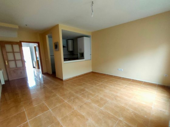 Foto 2 de Casa adossada en venda a Puebla de Montalbán (La) de 3 habitacions amb terrassa i calefacció