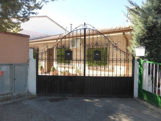 Foto 1 de Venta de casa adosada en Villamanta de 3 habitaciones con terraza y garaje