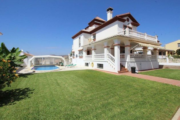 Foto 2 de Xalet en venda a Viña Málaga de 6 habitacions amb terrassa i piscina